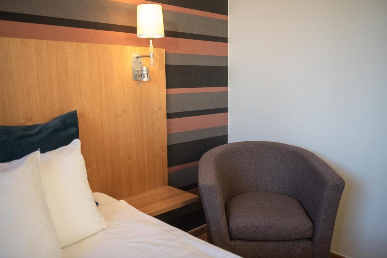 Quality Hotel Galaxen Borlange Bagian luar foto