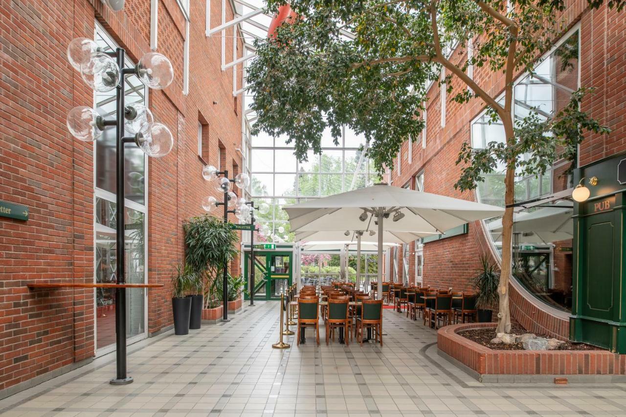 Quality Hotel Galaxen Borlange Bagian luar foto